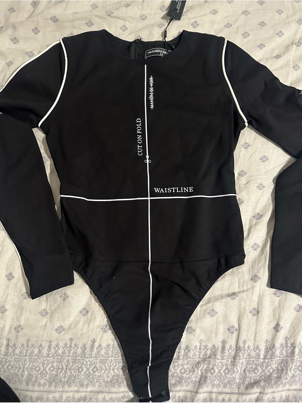 Maniere De Voir Black Long-Sleeve Bodysuit with White Piping